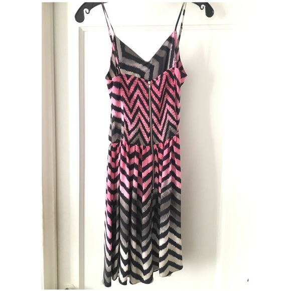 PARKER 100% Silk Spaghetti Strap Chevron Dress - Picture 2 of 6